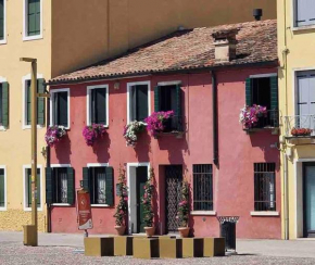 Storico alloggio fronte piazza in Borgo Portello Padova